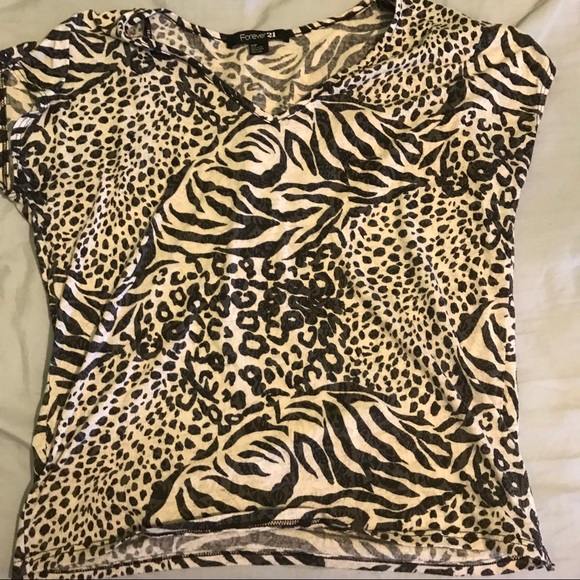 Mixed pattern forever21 vneck - Picture 3 of 5